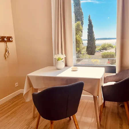 Lalagunebages Panoramic View * Bages (Aude)