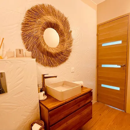 Lalagunebages Panoramic View Appartamento Bages (Aude)